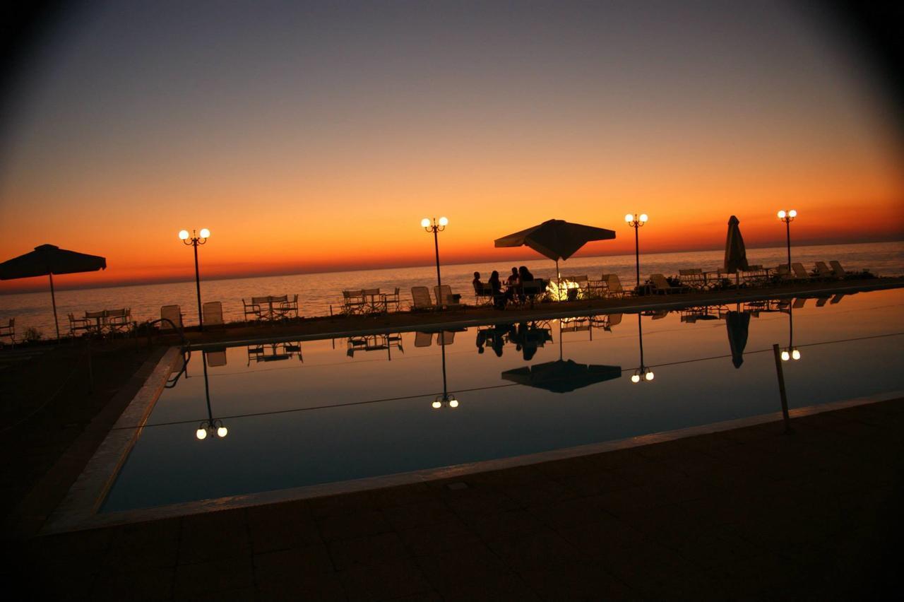 פיליאטרה Hotel Limenari מראה חיצוני תמונה