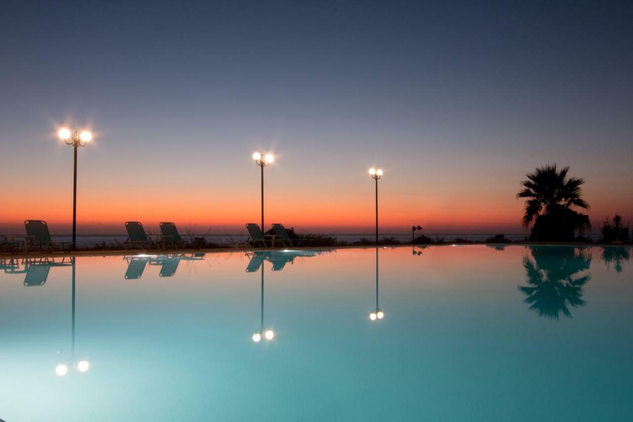 פיליאטרה Hotel Limenari מראה חיצוני תמונה